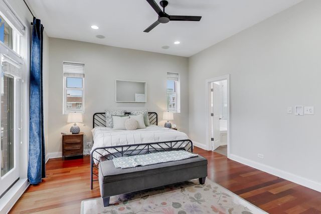 1169 W Madison Street 4W, Chicago, IL 60607