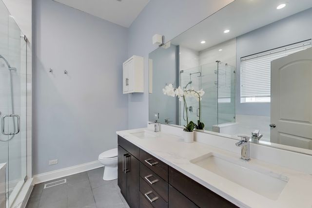 1169 W Madison Street 4W, Chicago, IL 60607