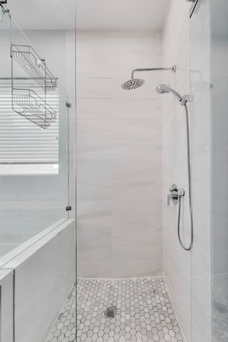 1169 W Madison Street 4W, Chicago, IL 60607