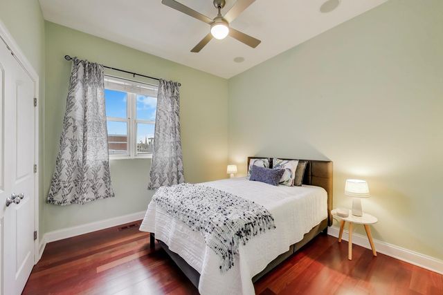 1169 W Madison Street 4W, Chicago, IL 60607