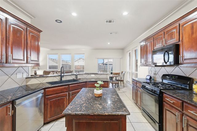 5920 Kristen Drive, Fort Worth, TX 76131