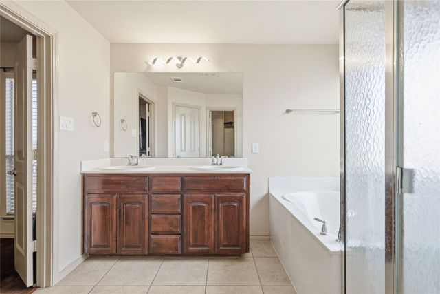 5920 Kristen Drive, Fort Worth, TX 76131