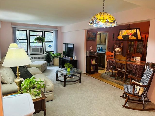 2 Fisher Drive 119, Mount Vernon, NY 10552