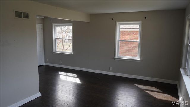 9244 Edna Street, St Louis, MO 63137