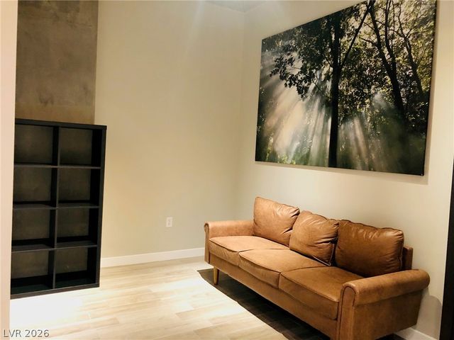 353 East Bonneville Avenue 425, Las Vegas, NV 89101