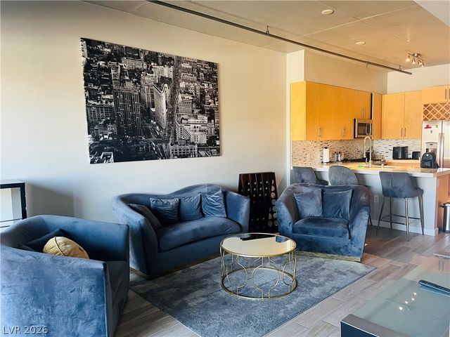 353 East Bonneville Avenue 425, Las Vegas, NV 89101