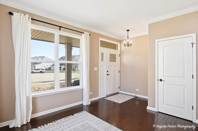 3201 Christopher Court, Johnsburg, IL 60051