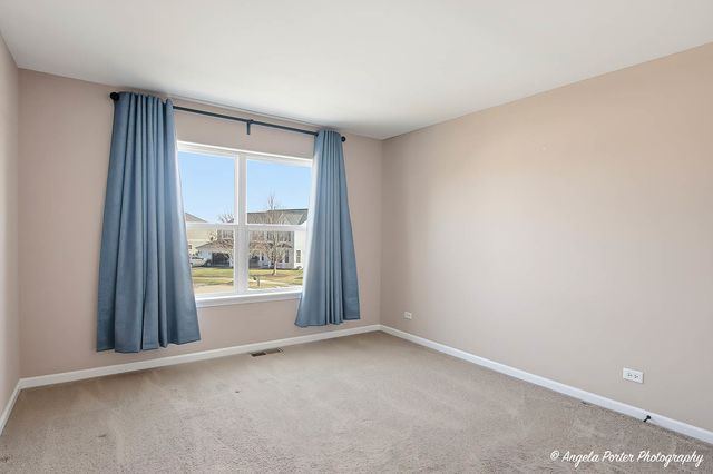 3201 Christopher Court, Johnsburg, IL 60051