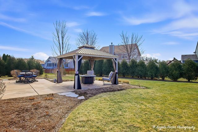 3201 Christopher Court, Johnsburg, IL 60051