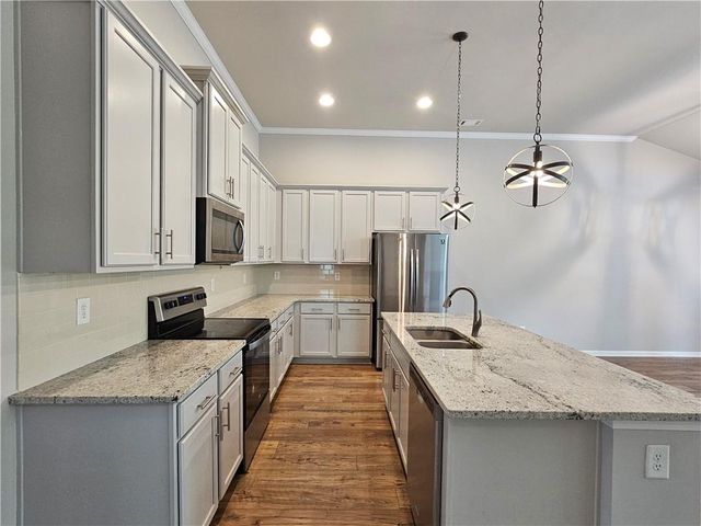 5414 Town Square Way, Flowery Branch, GA 30542