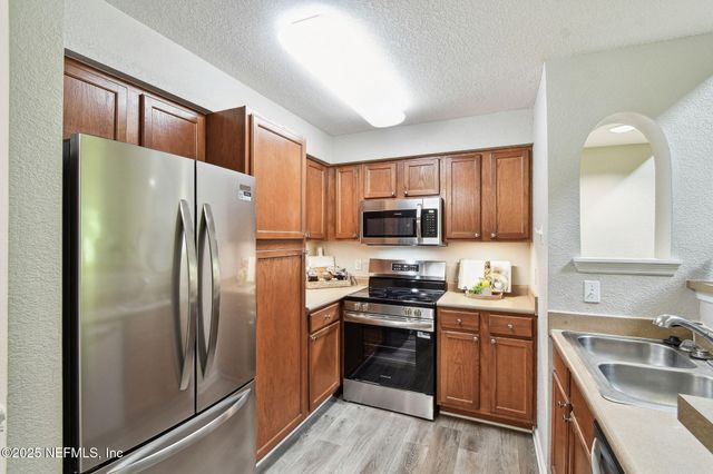 8550 TOUCHTON Road, 932, Jacksonville, FL 32216