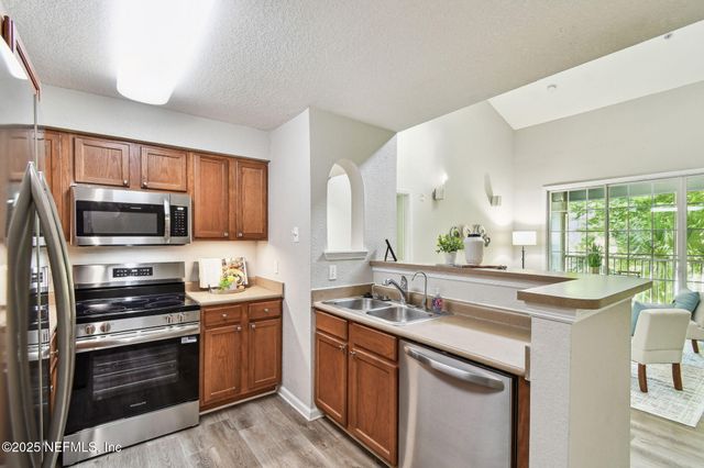 8550 TOUCHTON Road, 932, Jacksonville, FL 32216