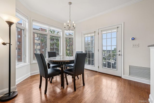 410 Westchester Avenue 202, Port Chester, NY 10573