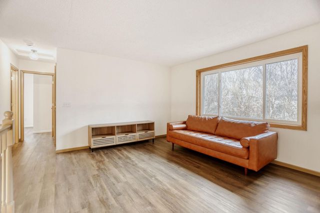 10895 Osage Street NW, Coon Rapids, MN 55433