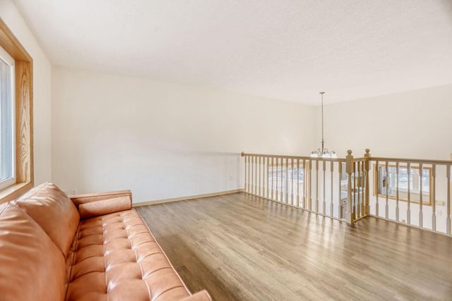 10895 Osage Street NW, Coon Rapids, MN 55433