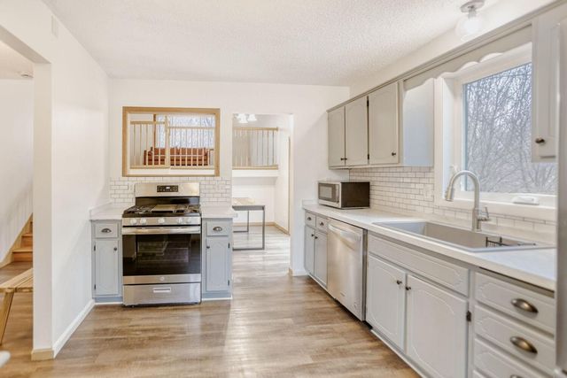 10895 Osage Street NW, Coon Rapids, MN 55433