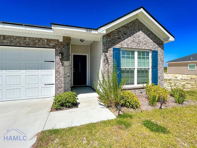 1667 Arnold Drive SE, Allenhurst, GA 31301