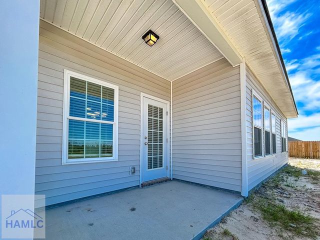 1667 Arnold Drive SE, Allenhurst, GA 31301