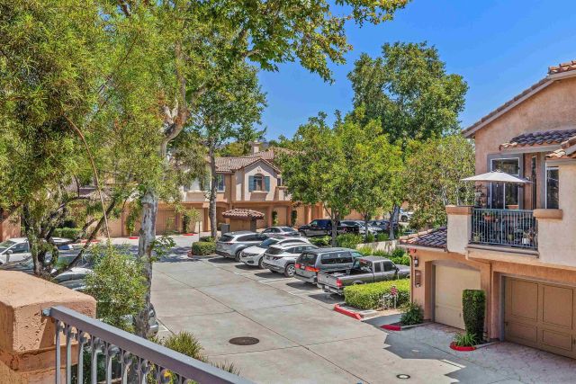 11362 Via Rancho San Diego J, El Cajon, CA 92019