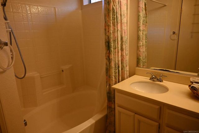 11362 Via Rancho San Diego J, El Cajon, CA 92019