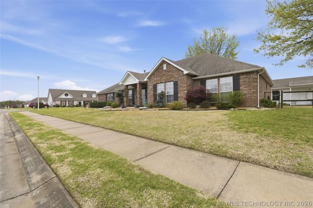 11206 S 276th East Avenue, Coweta, OK 74429