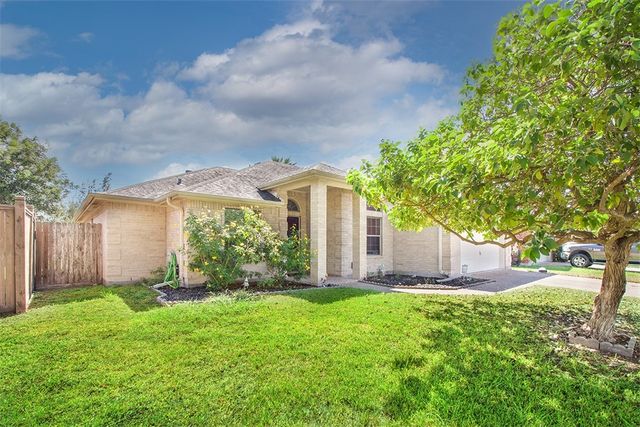 3110 La Rochelle Way, Corpus Christi, TX 78414