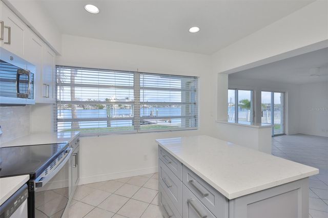 419 12TH AVENUE, Indian Rocks Beach, FL 33785