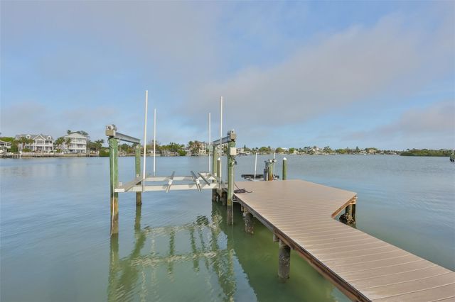 419 12TH AVENUE, Indian Rocks Beach, FL 33785