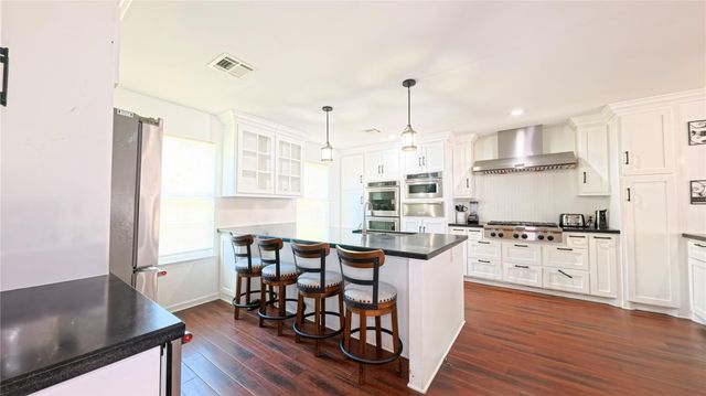 24206 Creekview Drive, Spring, TX 77389