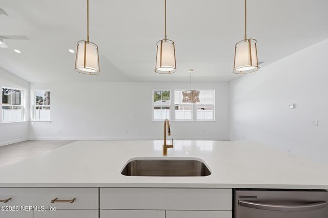 5 REINE Place, Palm Coast, FL 32164