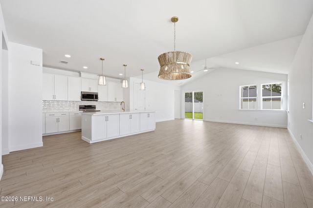 5 REINE Place, Palm Coast, FL 32164