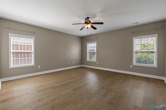 8510 Rolling Oaks Drive SE, Owens Cross Roads, AL 35763