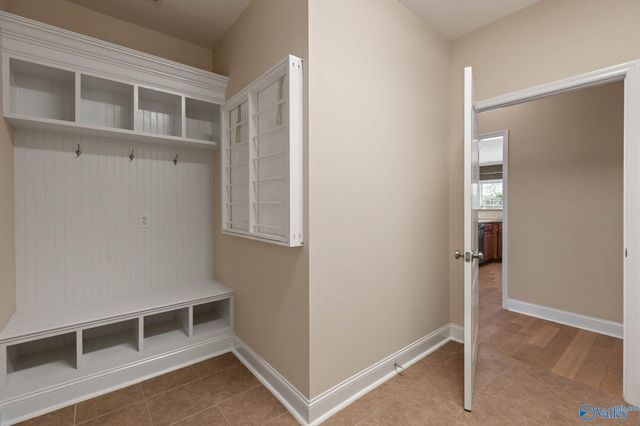 8510 Rolling Oaks Drive SE, Owens Cross Roads, AL 35763