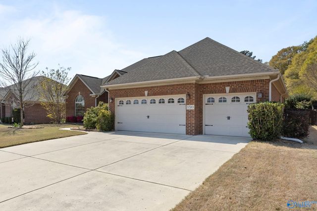 8510 Rolling Oaks Drive SE, Owens Cross Roads, AL 35763