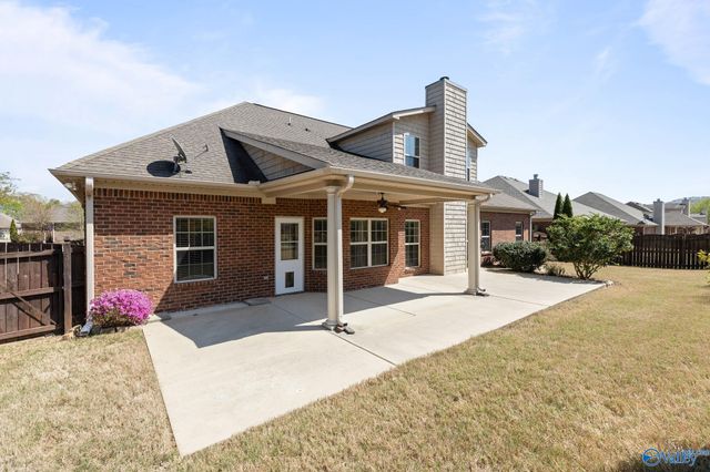 8510 Rolling Oaks Drive SE, Owens Cross Roads, AL 35763