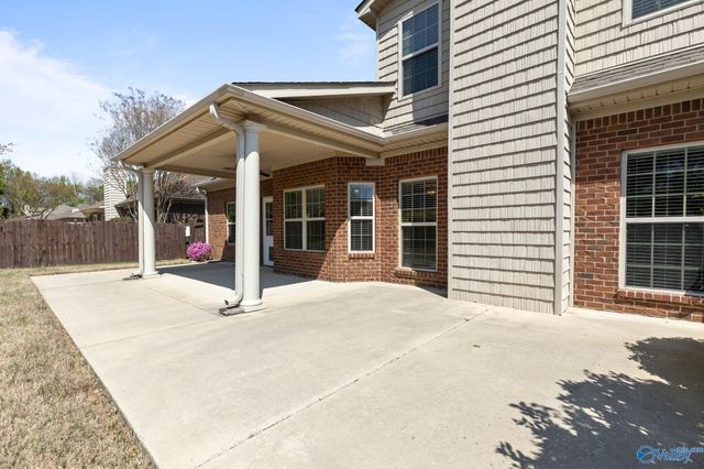 8510 Rolling Oaks Drive SE, Owens Cross Roads, AL 35763