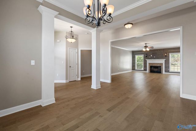 8510 Rolling Oaks Drive SE, Owens Cross Roads, AL 35763