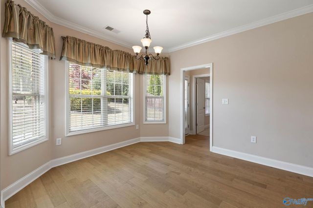 8510 Rolling Oaks Drive SE, Owens Cross Roads, AL 35763