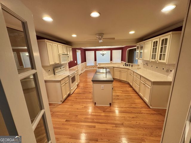 715 Ridgecrest Road, Lagrange, GA 30240
