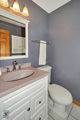 11515 Ellwood Greens Road, Genoa, IL 60135