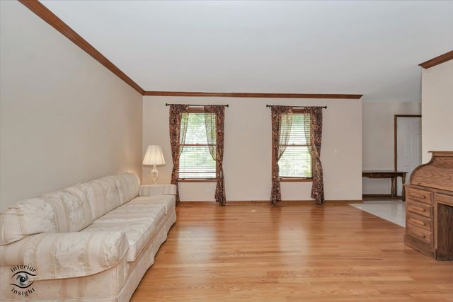 11515 Ellwood Greens Road, Genoa, IL 60135