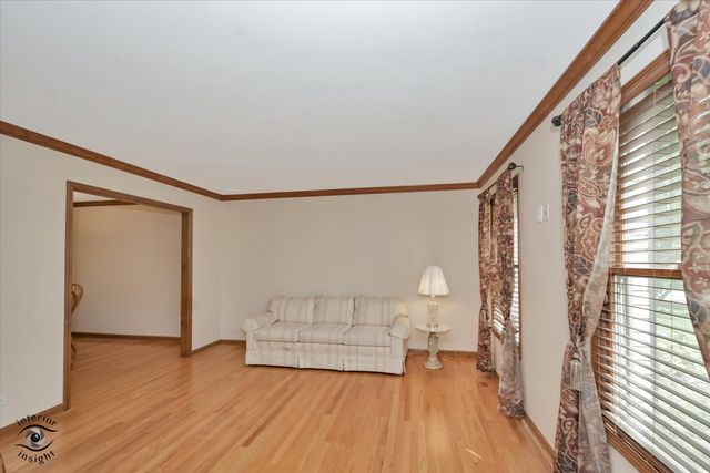 11515 Ellwood Greens Road, Genoa, IL 60135