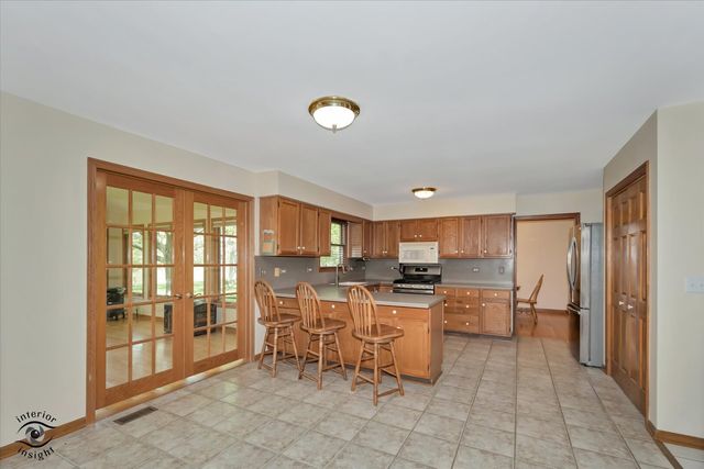 11515 Ellwood Greens Road, Genoa, IL 60135