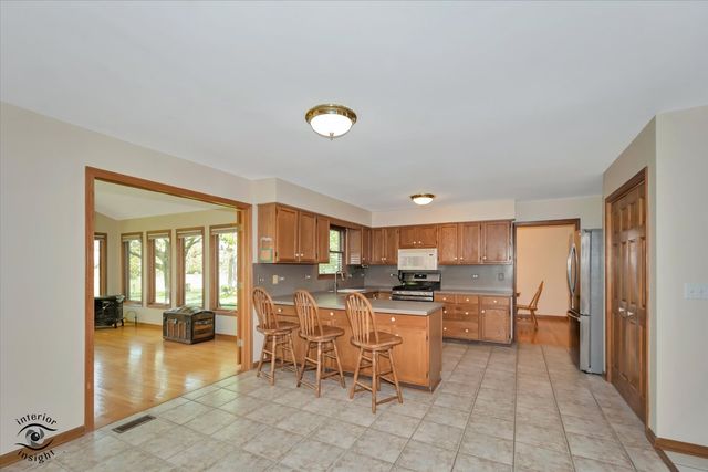 11515 Ellwood Greens Road, Genoa, IL 60135