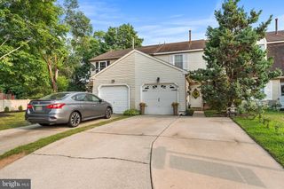 107 RIVER BANK DR, Roebling, NJ 08554