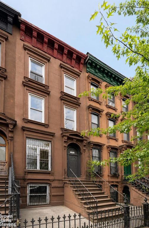 212 LEFFERTS Place, New York City, NY 11238