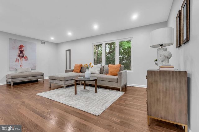 460 SECOND ST, Woodbury Heights, NJ 08097