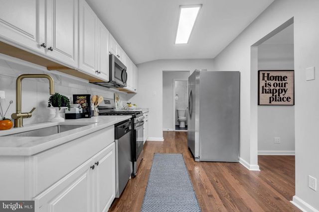 460 SECOND ST, Woodbury Heights, NJ 08097