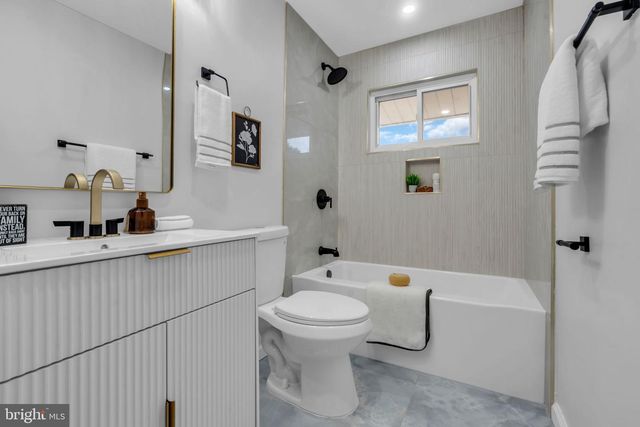 460 SECOND ST, Woodbury Heights, NJ 08097