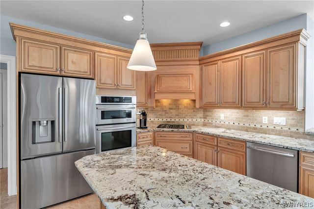 47 Lockhart Circle, Amherst, NY 14228